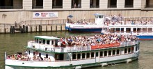Experience the Amazing City of Chicago on a Boat Cruise! Experience the Amazing City of Chicago on a Boat Cruise!