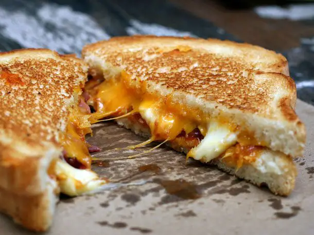 15 Ooey Gooey Grilled Cheese Must Haves in Chicago