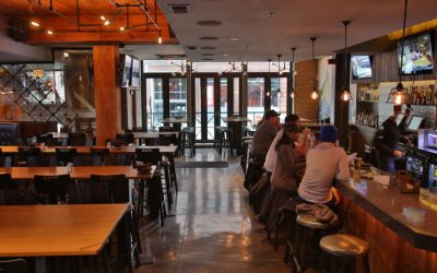 Municipal Bar + Dining Co. – River North’s Affordable Sports Bar