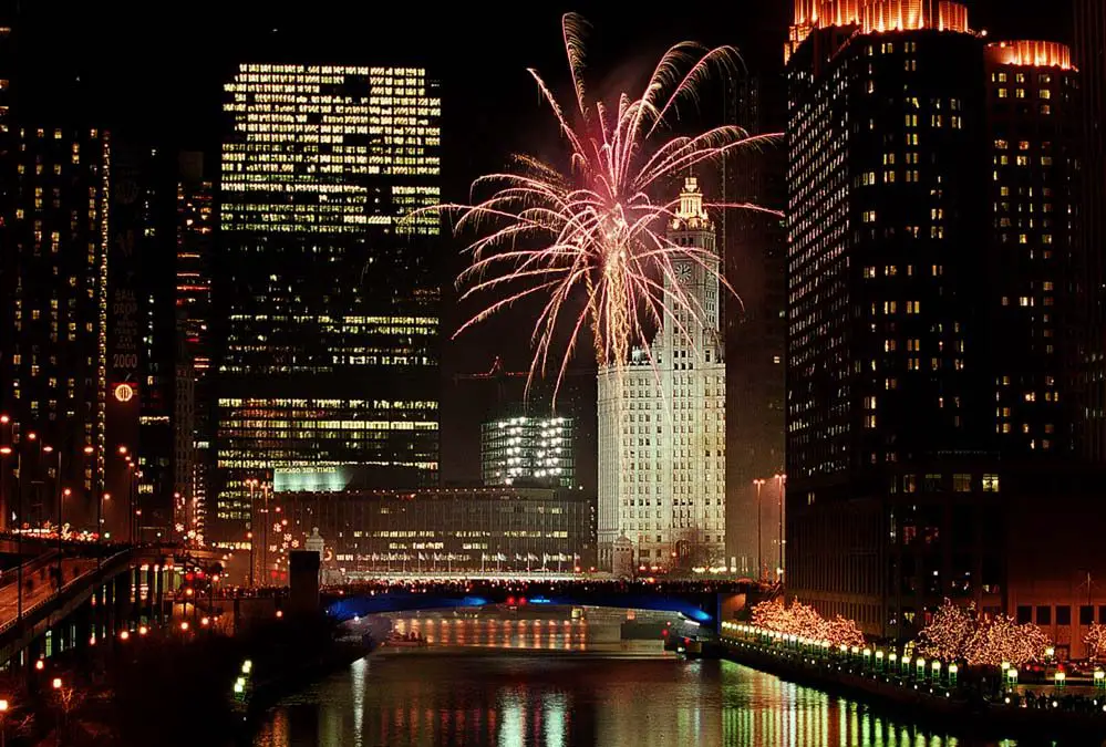 10 Chicago New Years Bashes For $25 or less!