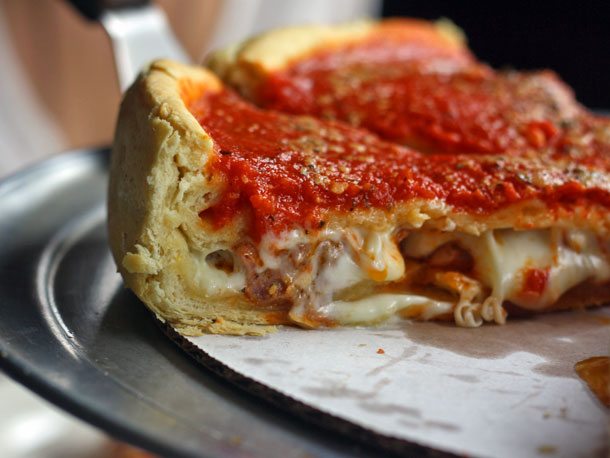 Famous Chicago Pizza – Top 10 Places