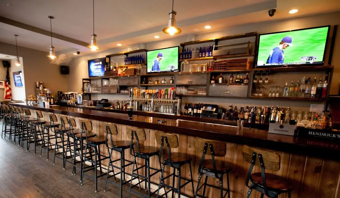 The Commonwealth Tavern Brings Fine Dining to the Sports Bar