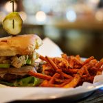 The Stretch Bar & Grill – Wrigleyville’s Best Burger