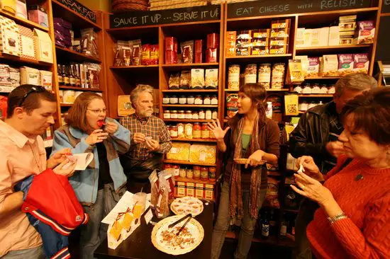 10 Ultimate Chicago Food Tours – Bring Your Tastebuds