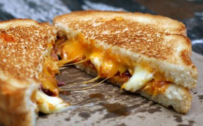 15 Ooey Gooey Grilled Cheese Must Haves in Chicago