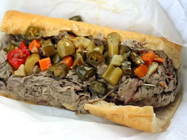 Top 10 Mouthwatering Italian Beef Sandwiches in Chicagoland