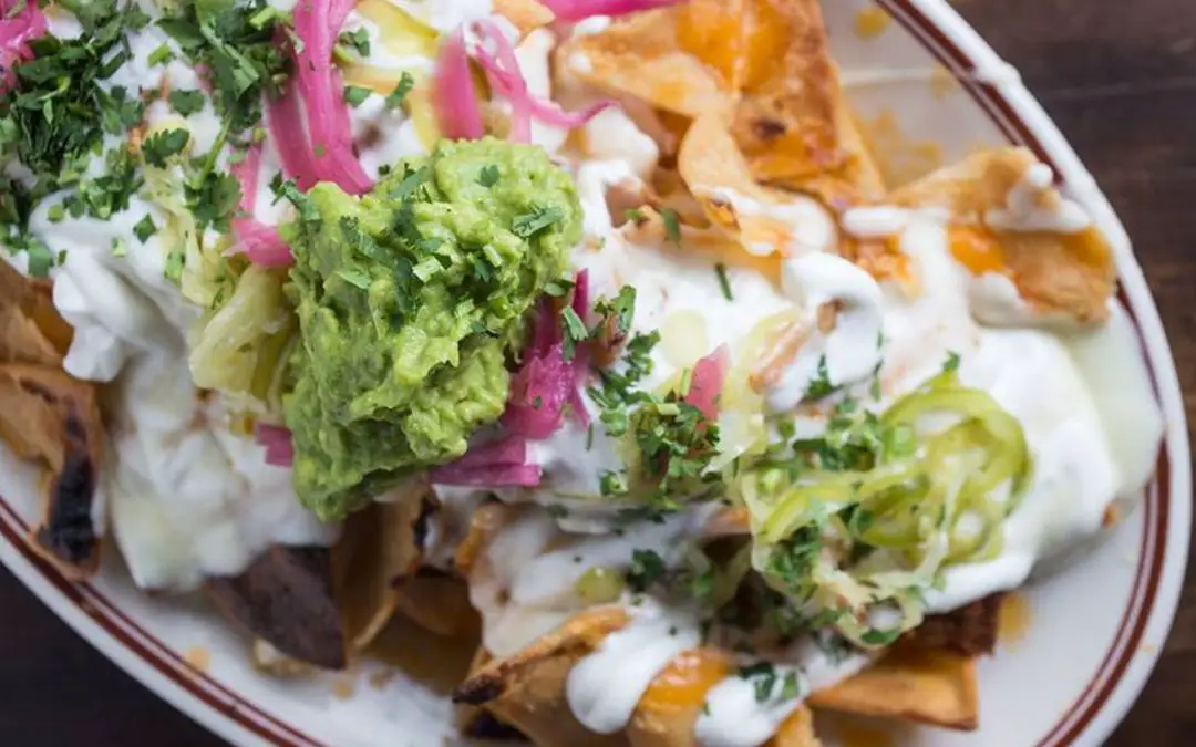 16 Best Nachos in Chicago – Irresistible Crunch & Loaded Flavors