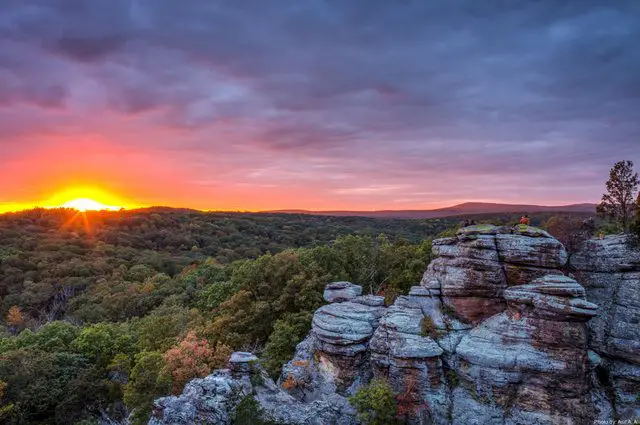 Top 10 Illinois State Parks For Camping – Get Out There