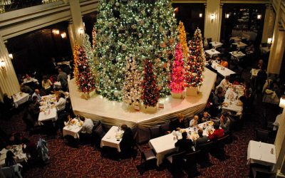 Best Holiday Decorated Chicagoland Bars & Restaurants