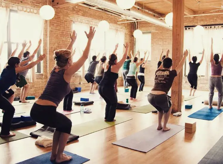 10 Yoga Studios That Center Chicago – Find Your Place